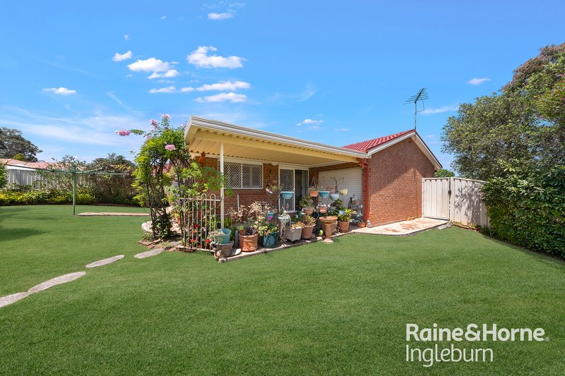 Photo - 36 Hydrangea Place, Macquarie Fields NSW 2564 - Image 10