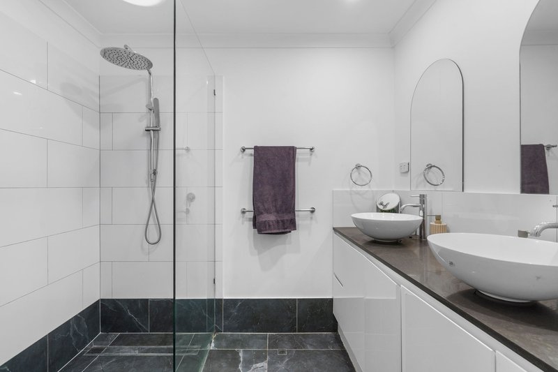 Photo - 36 Iando Street, Coombabah QLD 4216 - Image 13