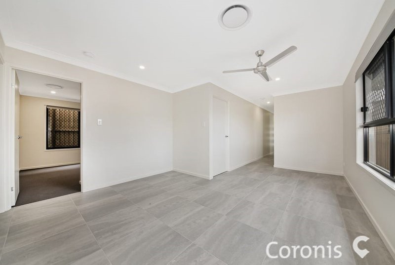 Photo - 36 Ignatius Street, Augustine Heights QLD 4300 - Image 4