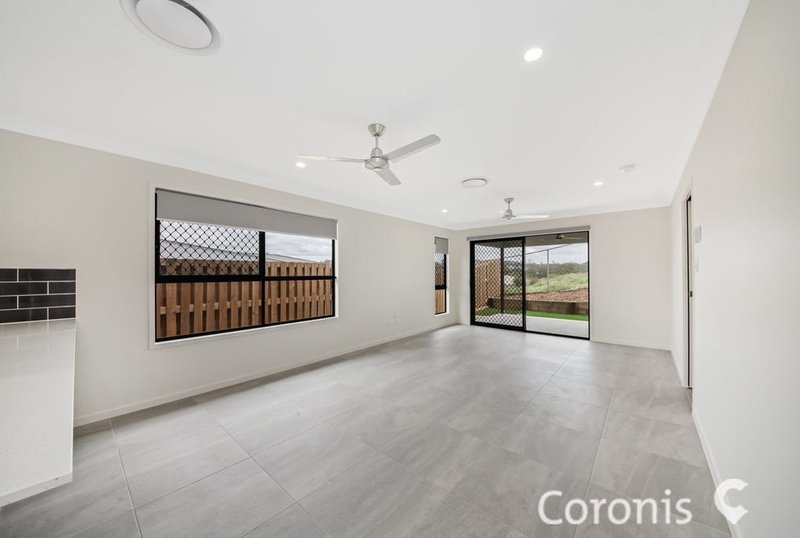 Photo - 36 Ignatius Street, Augustine Heights QLD 4300 - Image 5