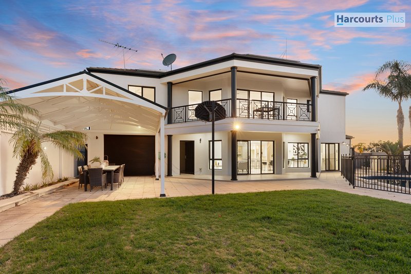 Photo - 36 Ingleton Drive, Hallett Cove SA 5158 - Image 17