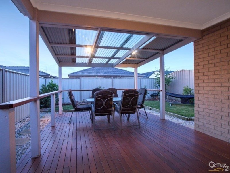 Photo - 36 Inspiration Circuit, Pakenham VIC 3810 - Image 10