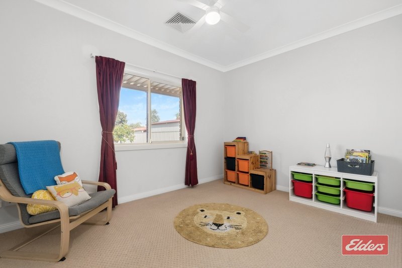 Photo - 36 Jemalong Crescent, Roseworthy SA 5371 - Image 17