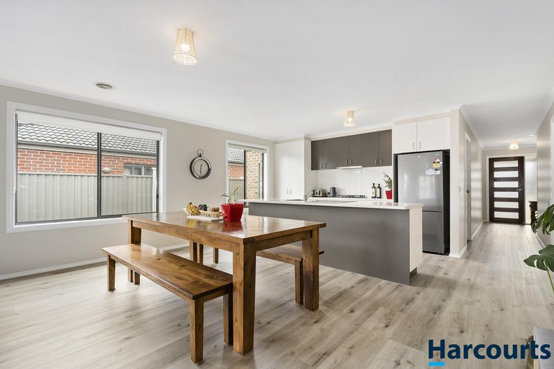 Photo - 36 Jordan Avenue, Delacombe VIC 3356 - Image 3