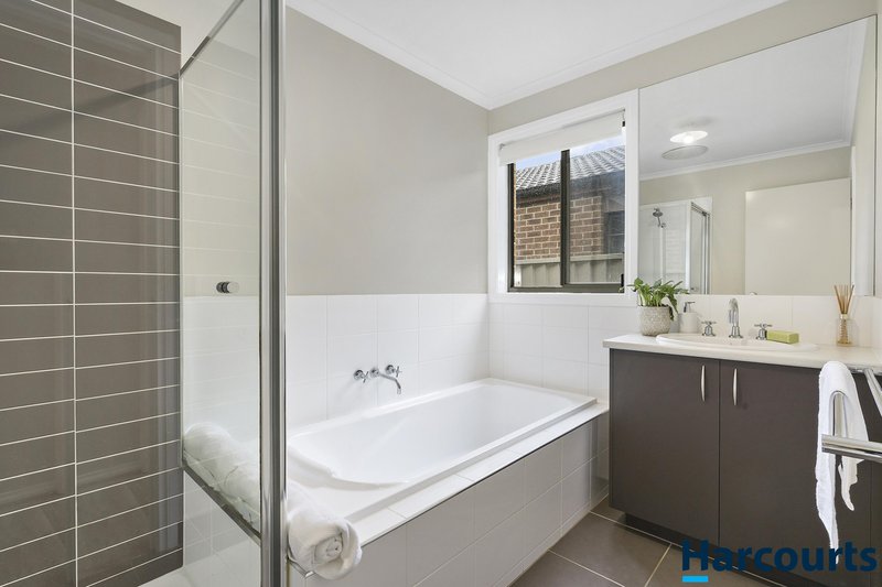 Photo - 36 Jordan Avenue, Delacombe VIC 3356 - Image 10