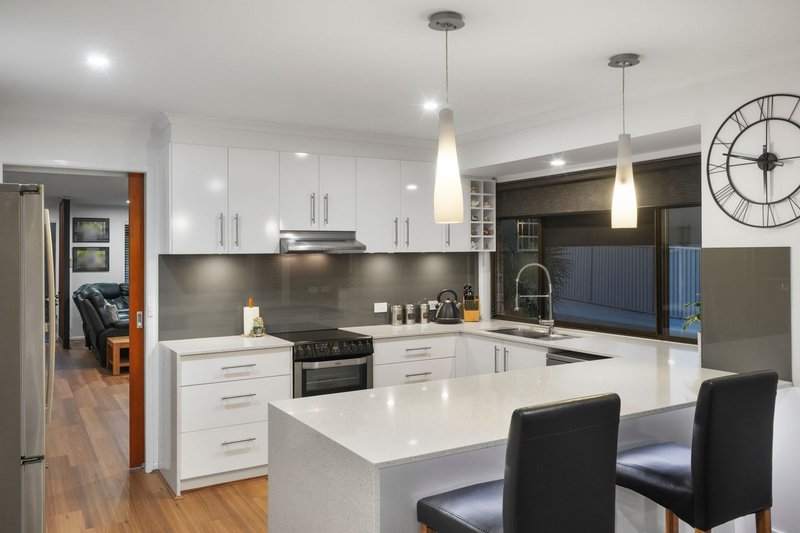 Photo - 36 Kaiser Drive, Windaroo QLD 4207 - Image 9