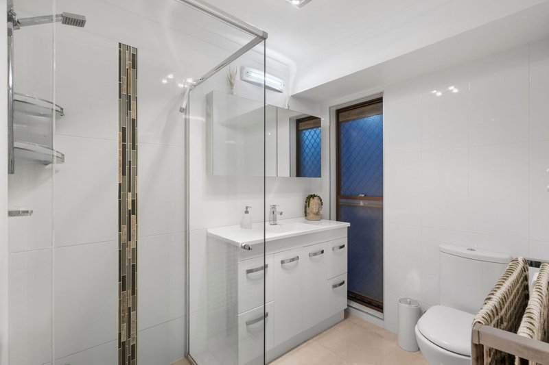 Photo - 36 Kaiser Drive, Windaroo QLD 4207 - Image 17