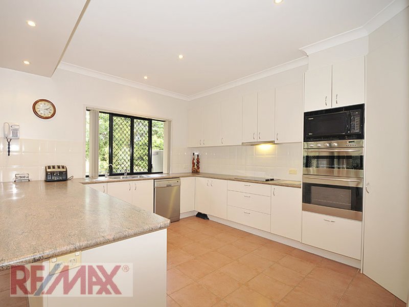 Photo - 36 Karri Place, Bridgeman Downs QLD 4035 - Image 7