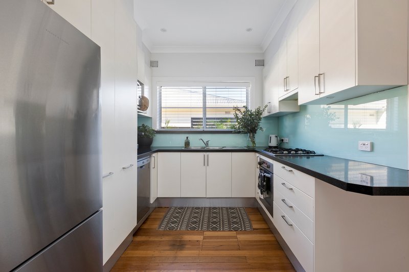 Photo - 36 Kenneth Road, Manly Vale NSW 2093 - Image 7