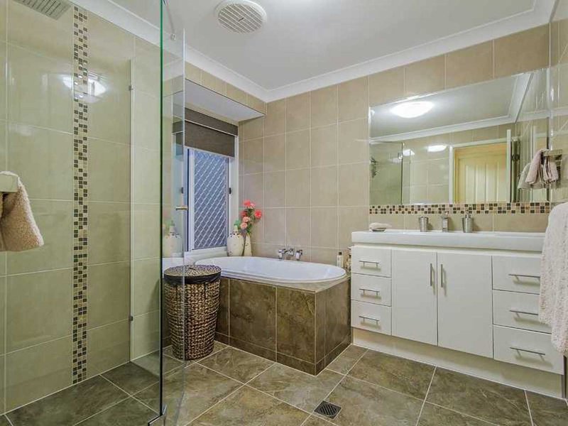 Photo - 36 Killarney Avenue, Robina QLD 4226 - Image 15