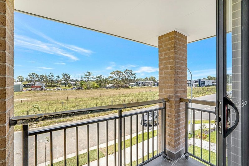Photo - 36 King Rock Road, Austral NSW 2179 - Image 16
