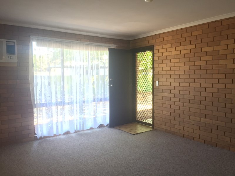 Photo - 3/6 Kokoda Street, Ashmont NSW 2650 - Image 2