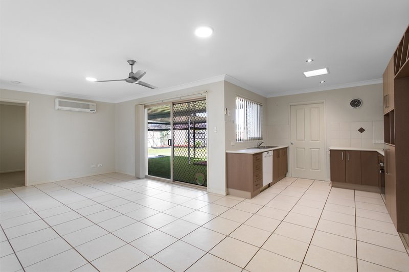 Photo - 36 Kooyalee Street, Deception Bay QLD 4508 - Image 4