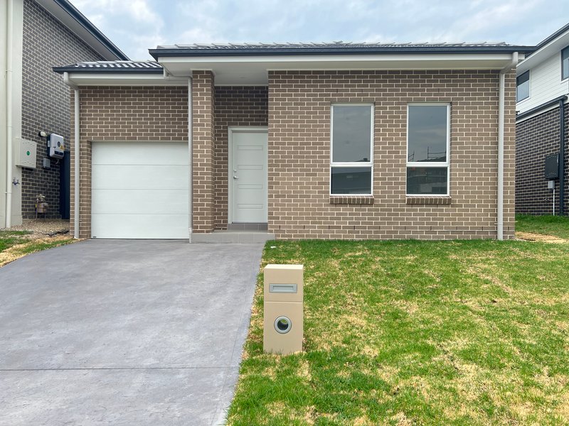 Photo - 36 Kyogle Street, Colebee NSW 2761 - Image 1