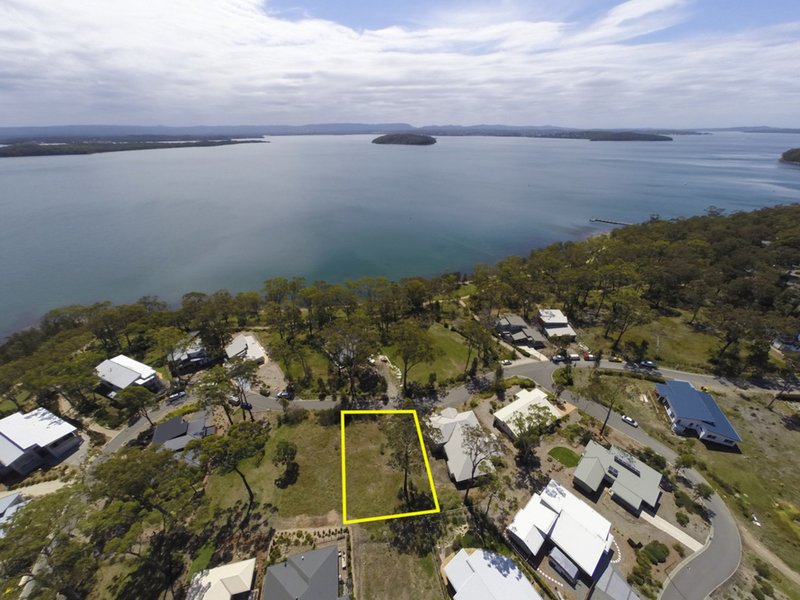 36 Lakepoint Way, Murrays Beach NSW 2281