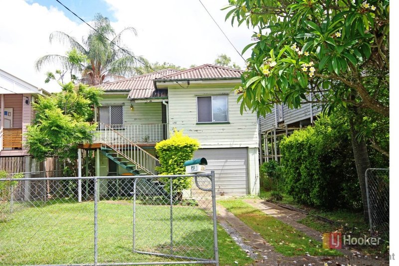 36 Lancelot Street, Tennyson QLD 4105