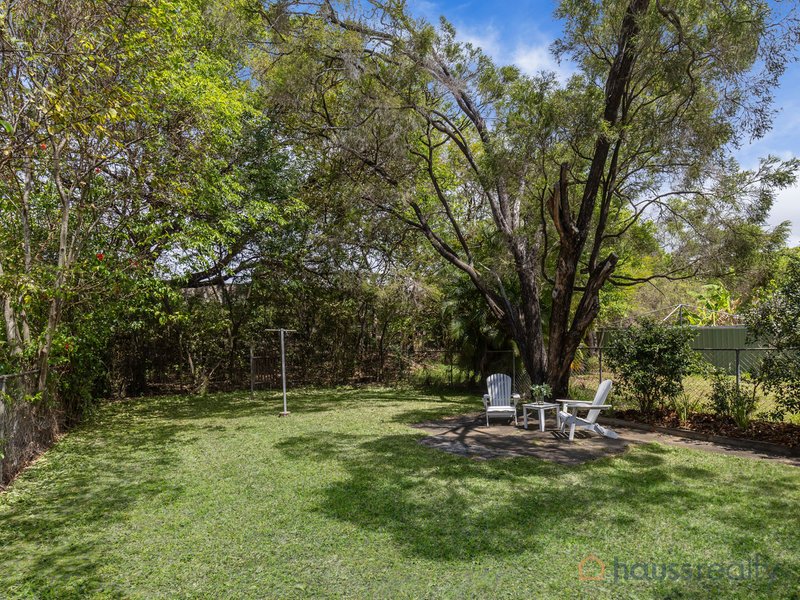 Photo - 36 Lancelot Street, Tennyson QLD 4105 - Image 13