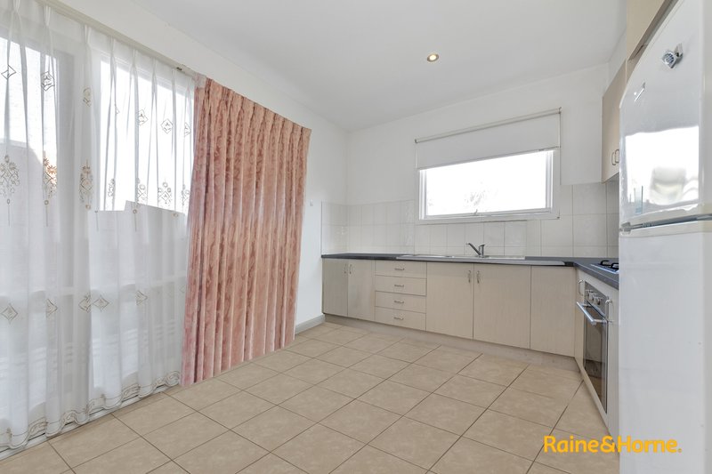 Photo - 3/6 Lascelles Street, Springvale VIC 3171 - Image 2