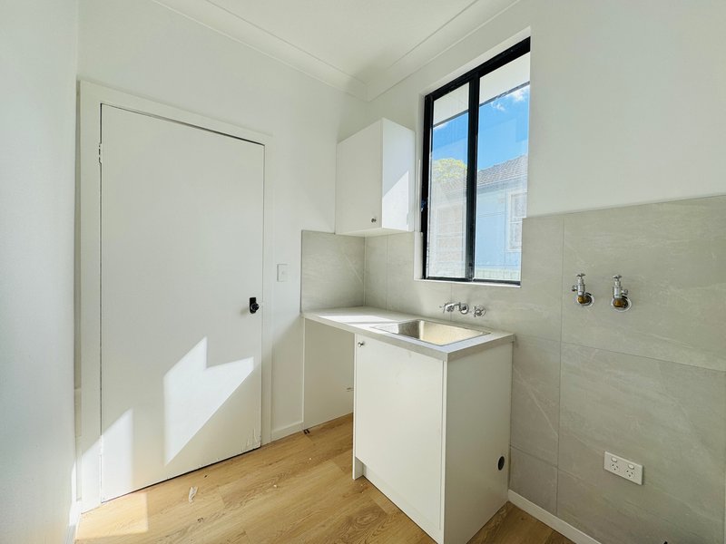 Photo - 36 Lawrence Street, Peakhurst NSW 2210 - Image 10