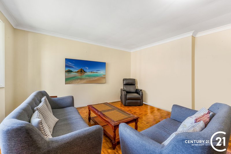 Photo - 3/6 Leah Close, Smithfield NSW 2164 - Image 2