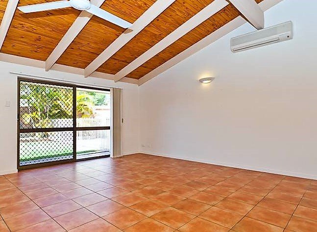 Photo - 36 Leckmy Street, Ferny Grove QLD 4055 - Image 5