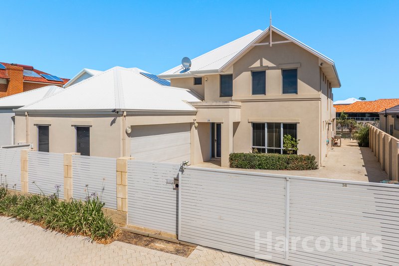 Photo - 36 Leisure Way, Halls Head WA 6210 - Image 6