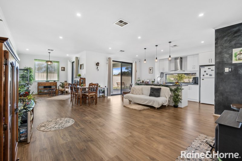 Photo - 36 Lime Street, Strathalbyn SA 5255 - Image 7