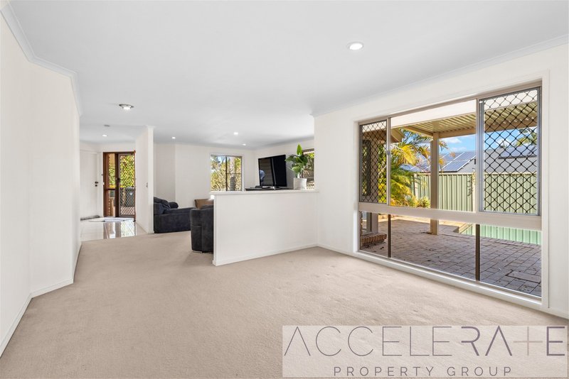 Photo - 36 Limosa Street, Bellbowrie QLD 4070 - Image 6