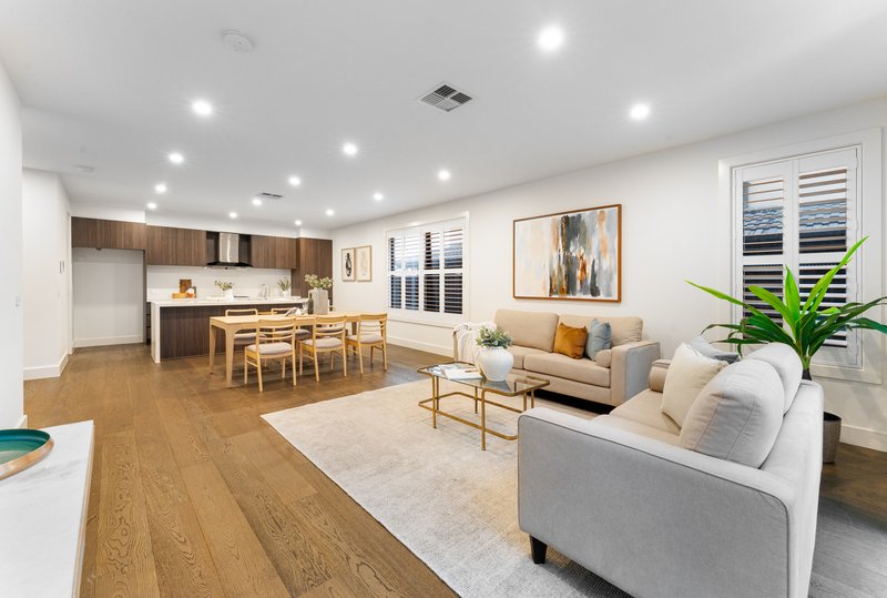 Photo - 36 Linlithgow Street, Mitcham VIC 3132 - Image 3