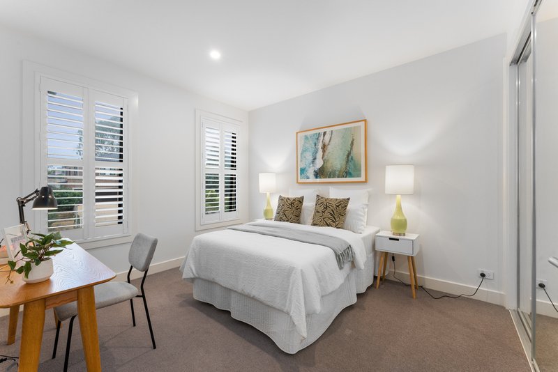 Photo - 36 Linlithgow Street, Mitcham VIC 3132 - Image 10