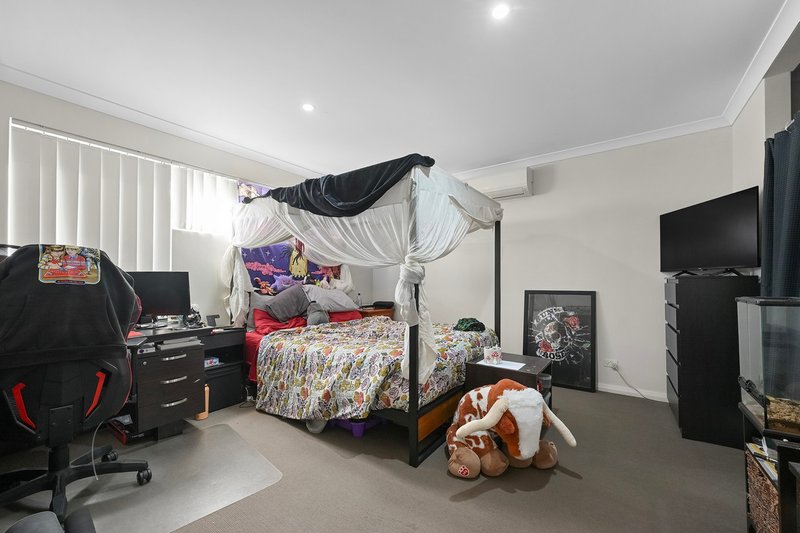 Photo - 36 Lugger Outlook, Glenfield WA 6532 - Image 7