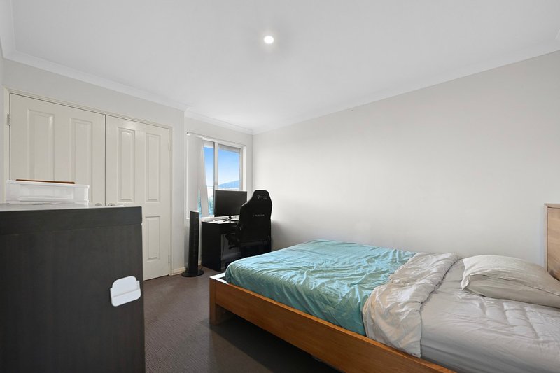 Photo - 36 Lugger Outlook, Glenfield WA 6532 - Image 9