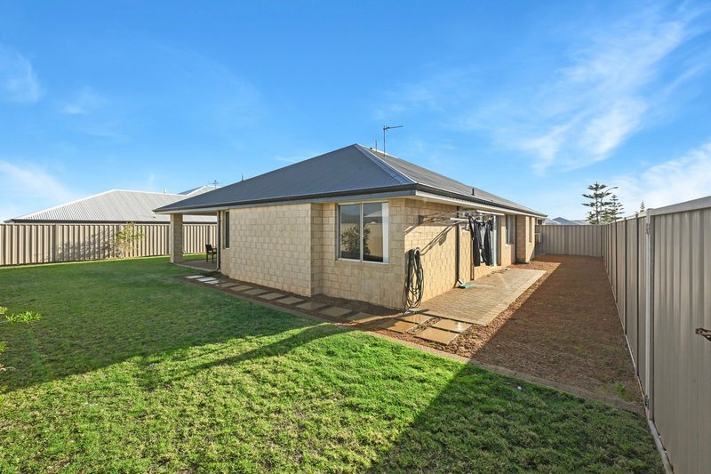 Photo - 36 Lugger Outlook, Glenfield WA 6532 - Image 16