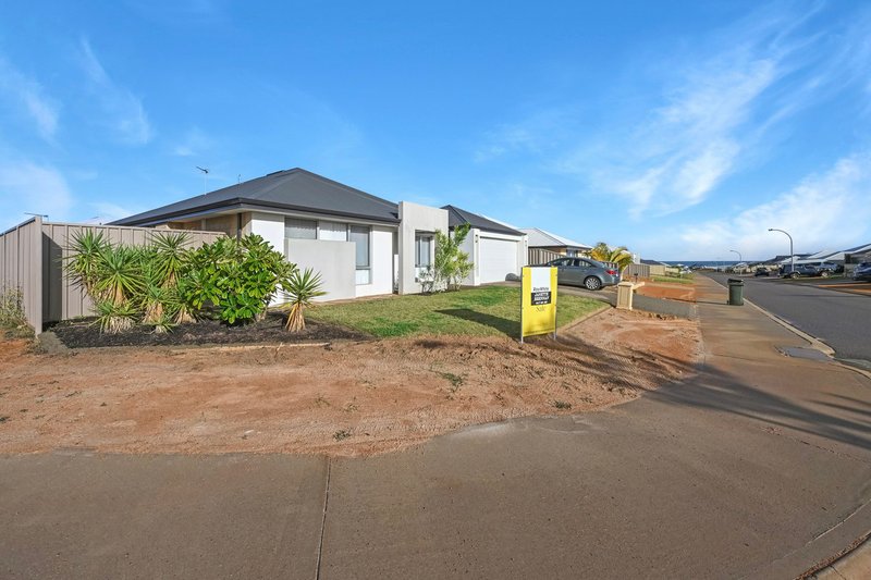 Photo - 36 Lugger Outlook, Glenfield WA 6532 - Image 17