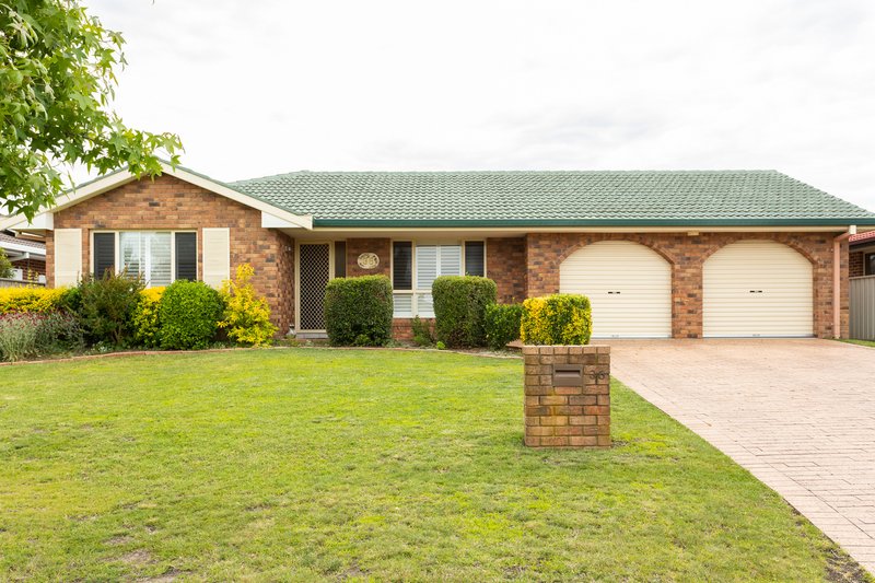 36 Macdonald Drive, Armidale NSW 2350