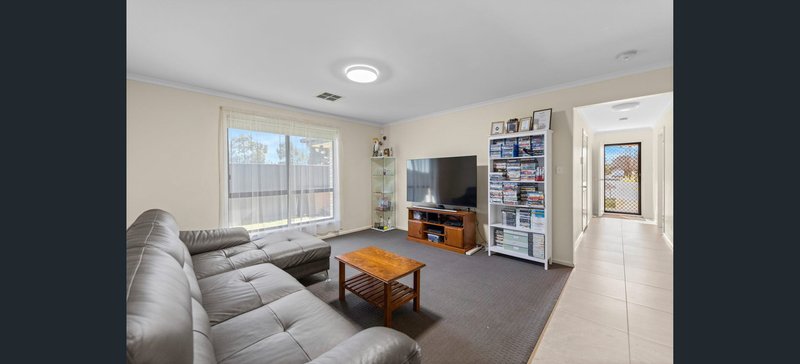 Photo - 36 Macfarlane Way, Andrews Farm SA 5114 - Image 4