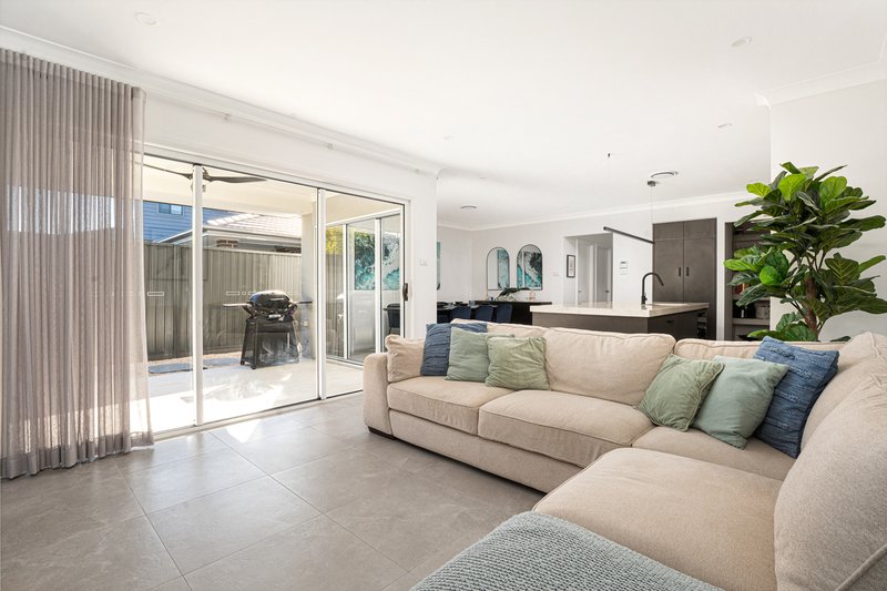 Photo - 36 Manso Crescent, Box Hill NSW 2765 - Image 6