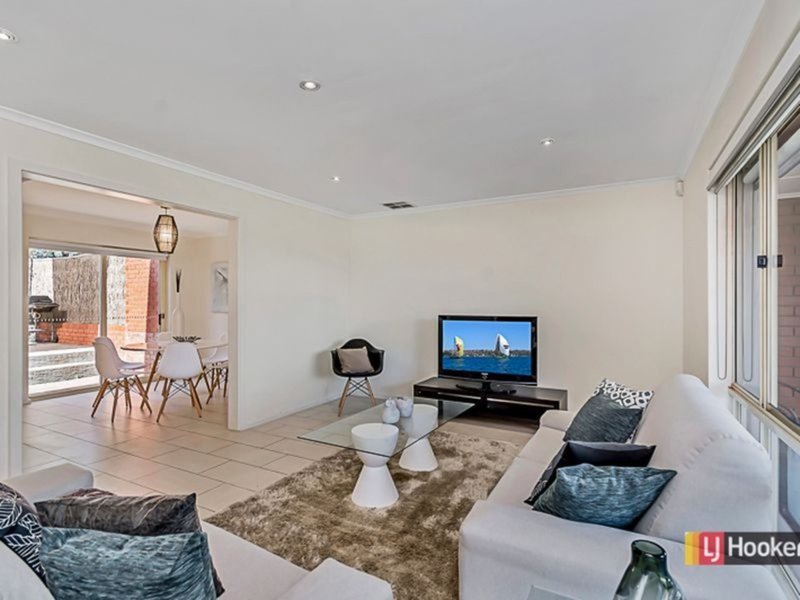 Photo - 36 Mary Penfold Drive, Rosslyn Park SA 5072 - Image 2