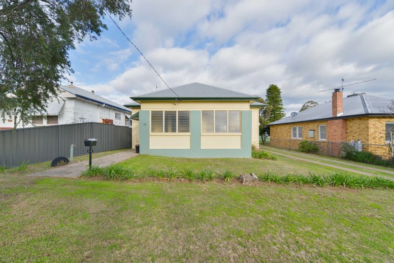 36 Mathews Street, Tamworth NSW 2340