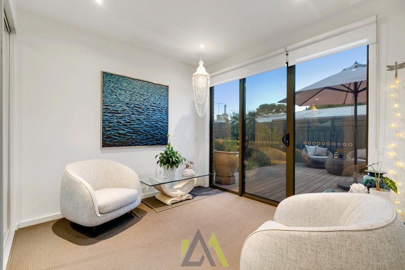 Photo - 3/6 Mcalister Street, Frankston VIC 3199 - Image 2