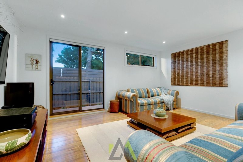 Photo - 3/6 Mcalister Street, Frankston VIC 3199 - Image 3