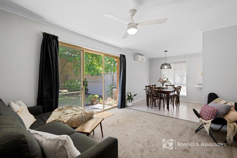 Photo - 36 Mcewen Crescent, West Wodonga VIC 3690 - Image 3