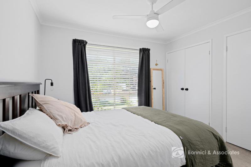 Photo - 36 Mcewen Crescent, West Wodonga VIC 3690 - Image 8