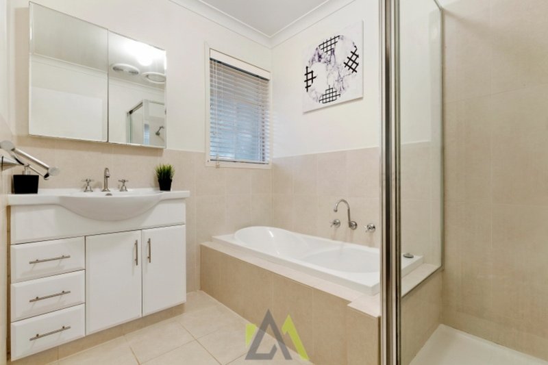 Photo - 36 Meerlu Avenue, Frankston VIC 3199 - Image 10