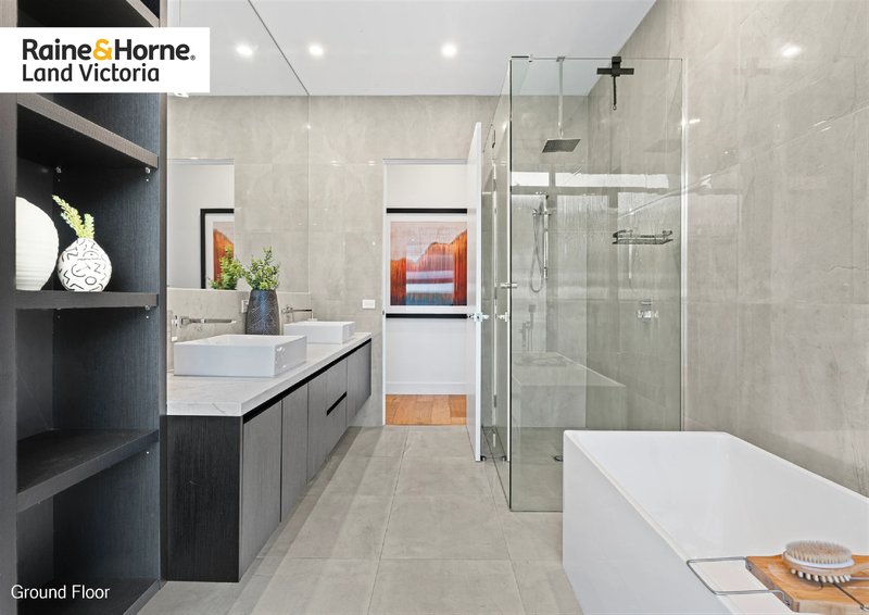 Photo - 36 Meridian Drive, South Morang VIC 3752 - Image 9