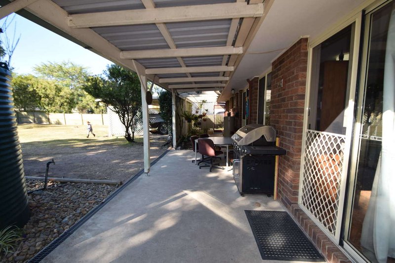 Photo - 36 Middle Street, Esk QLD 4312 - Image 2