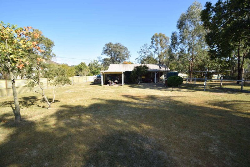 Photo - 36 Middle Street, Esk QLD 4312 - Image 4