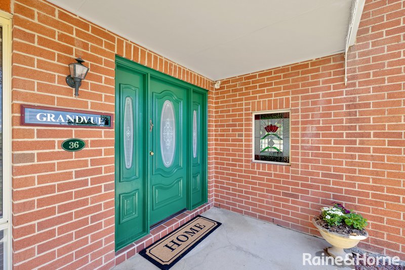 Photo - 36 Morrow Place, Robin Hill NSW 2795 - Image 2