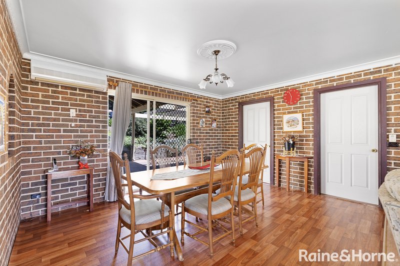 Photo - 36 Morrow Place, Robin Hill NSW 2795 - Image 6