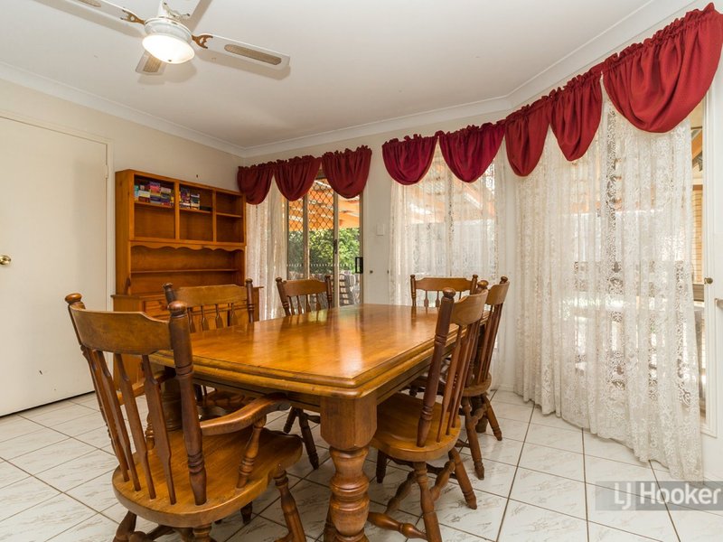 Photo - 36 Mortlake Crescent, Boronia Heights QLD 4124 - Image 5